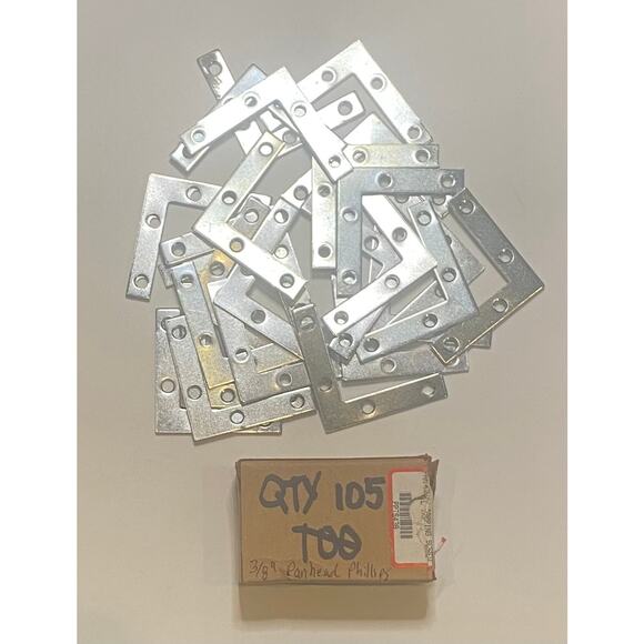 26 pcs New 2"x2" Flat Corner L-Shape Brackets, Right Angle Braces & 105 Screws - Picture 2 of 3